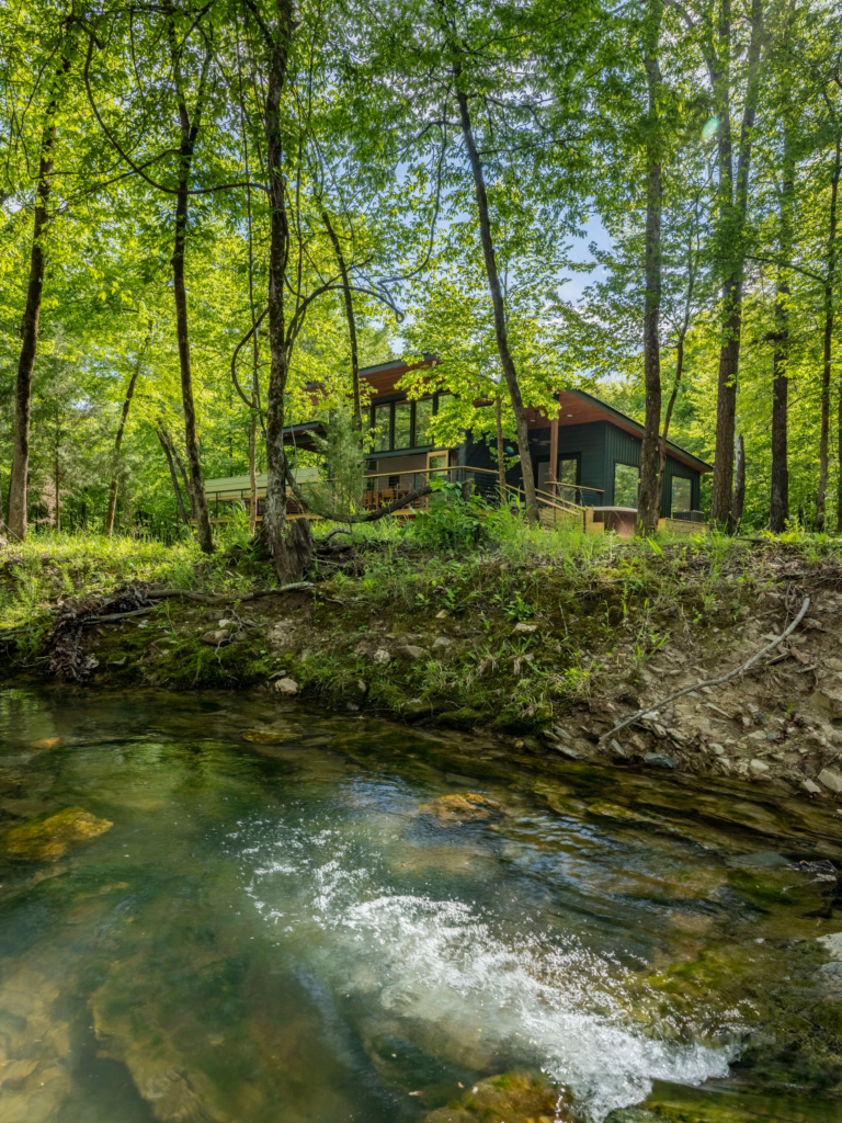 Doe Crossing-Both Cabins (Sleeps 22)